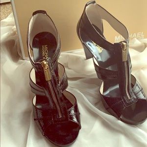 Michael Kors Berkeley T Strap black heels